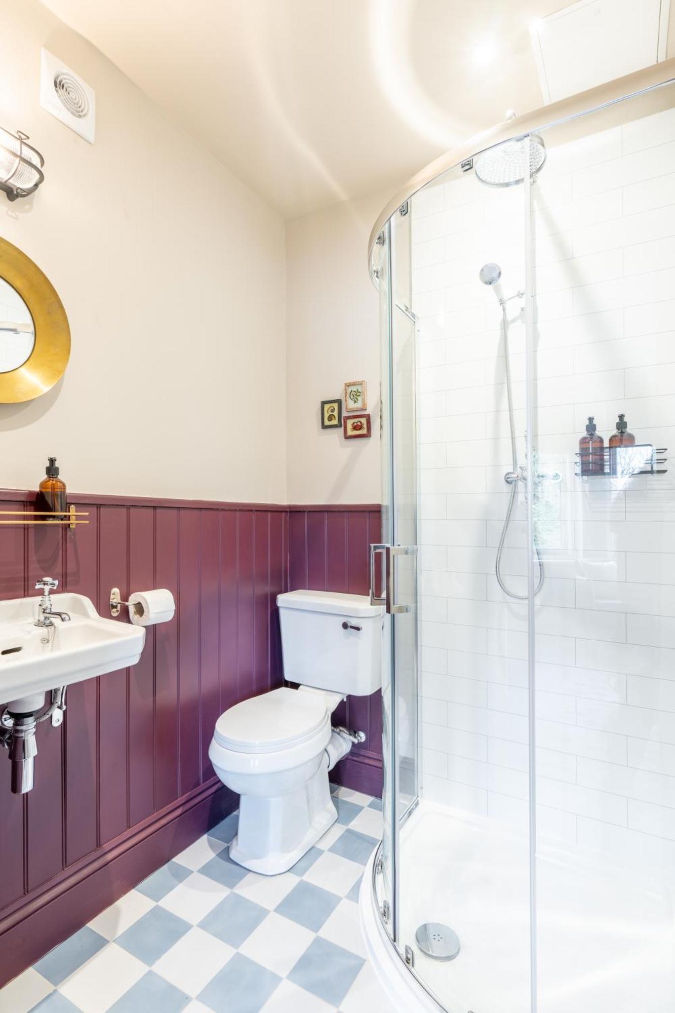 The Willows Boutique Stays Central Whitby *